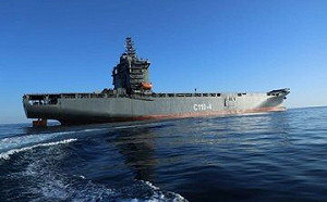 (影) 造型超奇特! 伊朗首艘無人機航母加入革命衛隊 網評：似油輪改裝