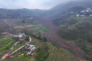 又是人禍?中國四川山崩1死28失聯「驚動習近平」 村民歸咎地下採煤