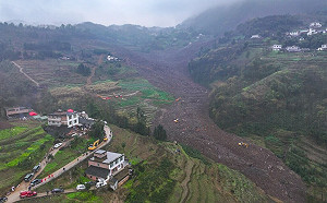 又是人禍?中國四川山崩1死28失聯「驚動習近平」 村民歸咎地下採煤