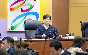 澄清湖球場加速整備迎職棒季  陳其邁:學生銅板價進場支持在地球隊