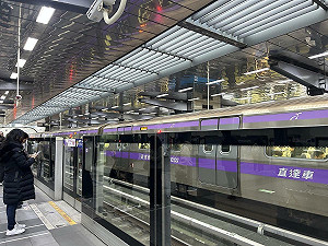 台灣燈會明點燈!機捷加發加班車疏運 全線6天自行車取消進站