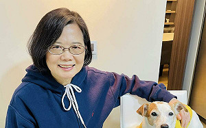 秀「貓掌元宵」賀佳節 蔡英文笑喊:只有我家有