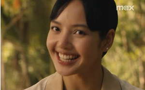 Lisa新劇遭酸土?首映會化身白蓮花美翻