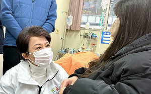 赴澄清醫院探視傷者 盧秀燕：會請新光三越物業負起賠償醫療責任