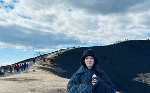 要復出了？神隱10月孟耿如突曬旅遊照 全黑穿搭正臉全都露 