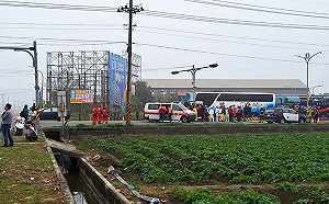  嘉義166縣道自小客遊覽車事故   20多人送醫