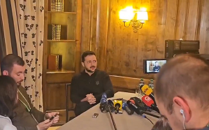 被擋在美俄和平談判門外！澤連斯基：「也許談判桌上有東西 但不是烏克蘭的」