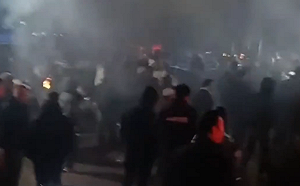 (影) 反對強制火葬！對抗政府「搶屍隊」 貴州平塘上千民眾暴動壓不住 