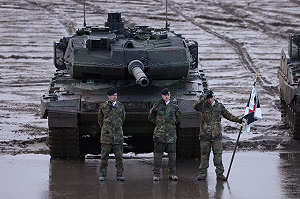(影)派兵太少不好意思? 英國加碼遣「這戰機」赴烏 歐盟也擬3萬部隊駐烏