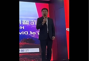 (影)在家健身?陳柏惟曝傅崐萁香港致詞影片「我代表台灣中央政府」質問是否見了台辦?