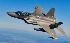 韓KF-21獵鷹試飛測性能! 4.5代戰機明年實戰部署 空軍參謀長親自駕駛