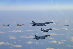 美韓空中聯合訓練出動「B-1B」 北韓跳腳嗆:「將以戰略手段回應戰略威脅」