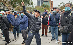 黃國昌現身掃除綠衛兵大會 現場長輩飆罵轟「下台」、「垃圾黨」