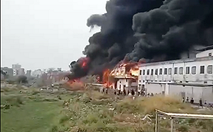 （影）不給薪水就燒廠! 廣東爆兩起勞工事件：縱火、罷工、反低薪、討社保