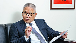 姜至剛「非出身藥界」接食藥署長 藥師公會說話了!