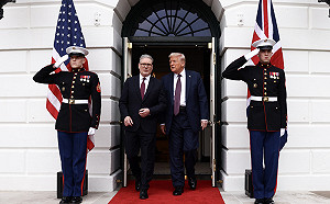 川普會英相施凱爾 稱礦產協議就是烏克蘭安全保障