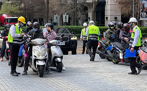 新光三越氣爆後開放取物　中市府曝延宕原因