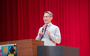 清大校長稱「保護捐款者隱私」 矢板明夫疑：和翁曉玲一唱一和的「清大校方」是誰？