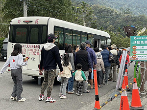 免費觀光巴士暢遊茂林  情人谷泡湯賞蝶好浪漫