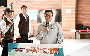 卓揆視察屏東盼高屏二快明年開工  肯定官民合推龍虎斑輸日