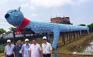 地景藝術》花貓遇上魚 有沒有可能相親相愛?