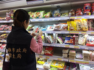 高市違反勞基法  批發零售住宿餐飲偏高