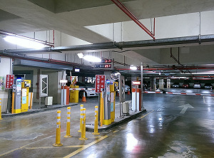 扯！排6年抽嘸位 公有停車場成公務員專用