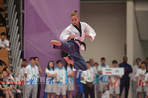 林侃諭跆拳道品勢獲銀 台世大運首面獎牌