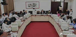 藍焦土杯葛前瞻　柯建銘怒嗆：練什麼肖話！