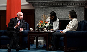 蔡英文：年底前完成新版台灣失智症政策綱領