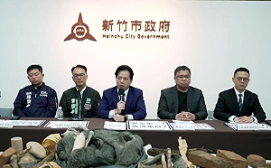 開挖新竹棒球場竟見2022年製啤酒罐! 市府怒轟:林智堅花9.5億蓋了不可能合格球場