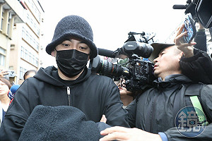 【王大陸涉刑案】王大陸3萬6紅包疑成「找車費」 打手沒拿到謝金