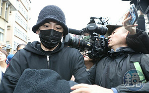 【王大陸涉刑案】王大陸3萬6紅包疑成「找車費」　打手沒拿到謝金