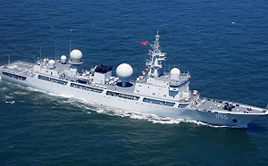 剛出港就被盯上! 日本航母遭中國815A偵察艦近距離監視  軍演計劃被迫調整