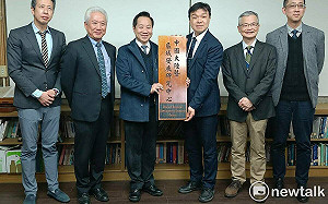 東海大學成立新單位走入國高中 教導年輕學子看懂中國