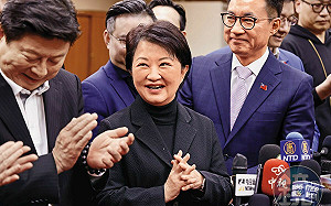 【罷免掛零藍內訌2】檯面下動作不斷　盧秀燕挑戰黨魁露跡象