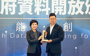 行政院開放資料評比  台中市榮獲金質、人氣雙料獎