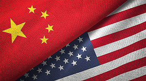 班農籲驅逐35萬在美中國留學生! 傳英大學辭退破千學歷造假中國學生
