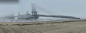 中國廣州造船廠新造登陸艦照片曝光!外媒:配備上岸橋為侵犯台灣
