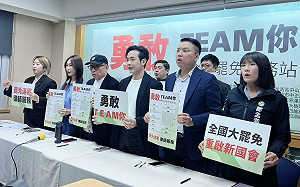 綠營黨公職投入大罷免二階連署收件 曹興誠直呼：時間點剛好 