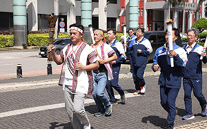 114原民運陸空聖火傳遞近尾聲  地主高市盼留下冠軍