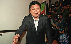 不只競選小物還另爆幸福水泥案 傅崐萁司法風暴纏身