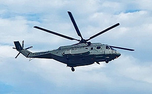 中國海軍最新艦載旋翼機 直-8D首次清晰影像曝光