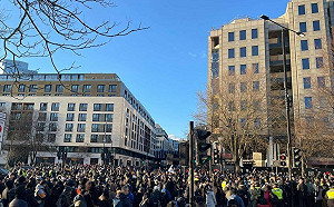 移英港人抗議中國超級使館建案 珍惜久違集會自由