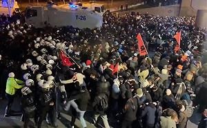 艾爾段政府打壓反對派！伊斯坦堡市長被捕  大量民眾上街、土耳其股市受衝擊