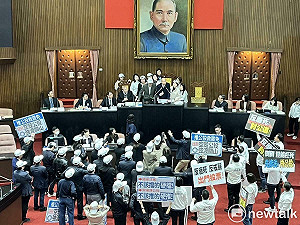 (影) 吳思瑤怒控新黨闖立院直播辱罵綠委 陳玉珍添亂釀議事停擺拖延