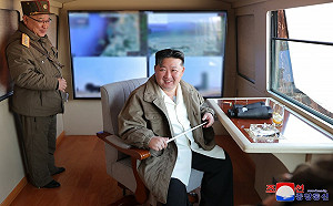 金正恩燦笑！北韓成功試射最新型防空導彈系統 官宣：很快列裝