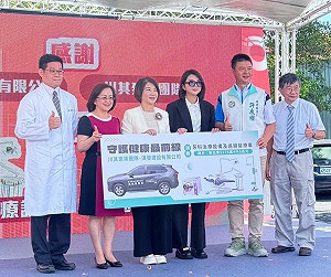 建築團隊捐贈醫療車及牙科設備  提升屏東車城衛生所服務