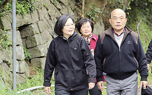 陳淞山觀點》蔡蘇爬山暗藏的政治玄機？