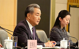 王毅見韓國外長趙兌烈 中方：堅持中韓睦鄰友好